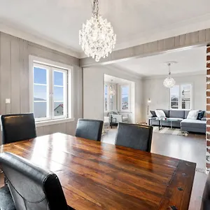 Fantastic With Great View! Apartment Bergen